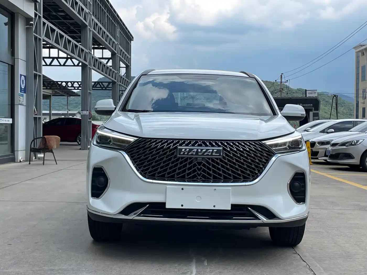 Haval M6 2023 PLUS 1.5T DCT Elite Smart Connect фото 2