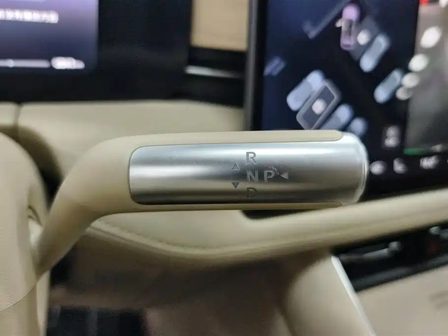 AITO Wenjie AITO M5 2025 Extended Range Ultra AWD фото 16