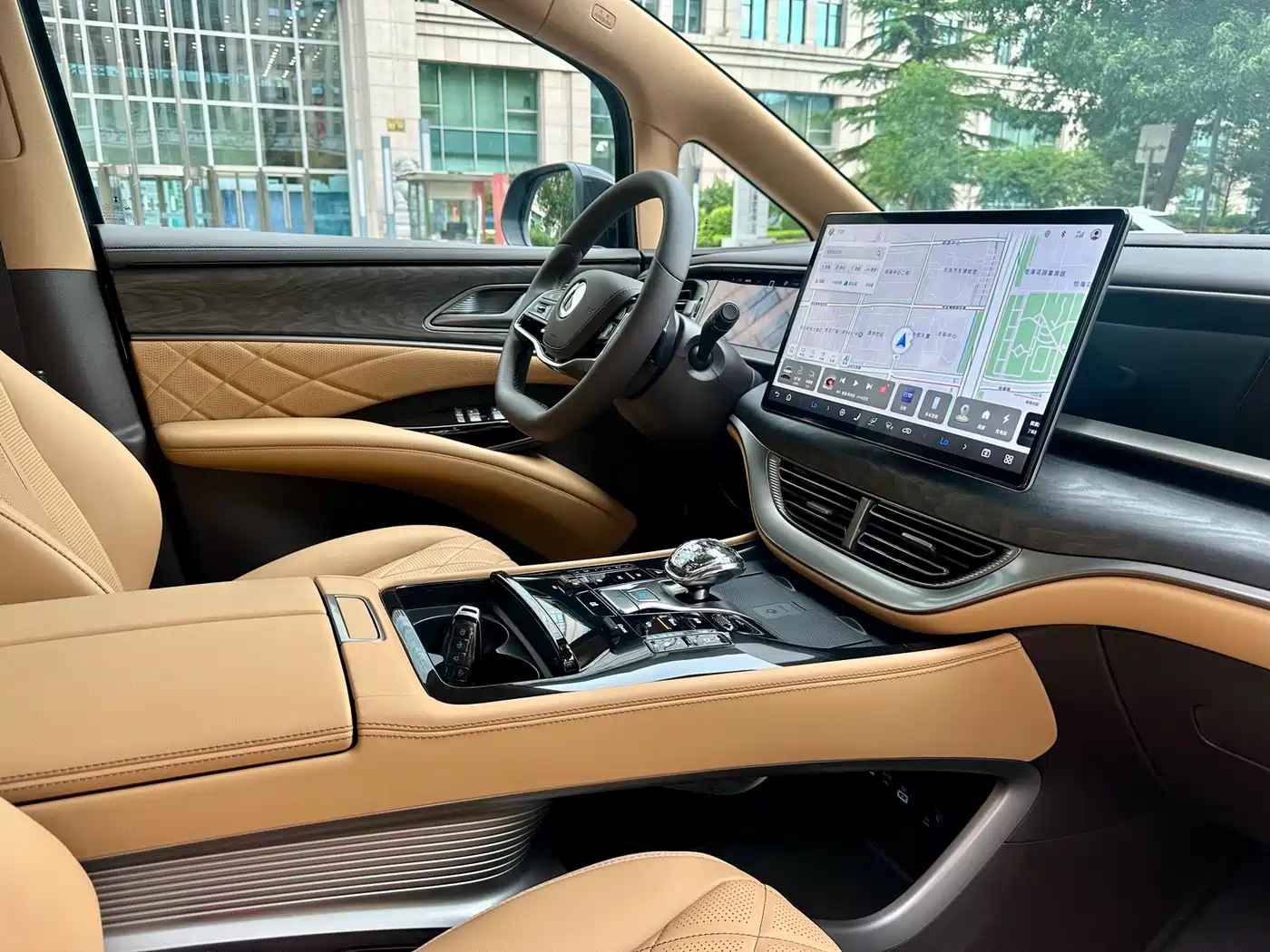 Denza D9 2025 DM-i Smart Drive Edition 1020 AWD Premium фото 9