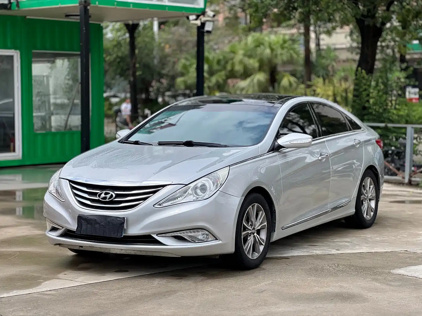Hyundai Sonata 2014 2.4L Automatic Leading Edition China IV