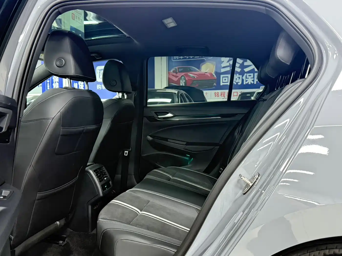 Volkswagen Golf 2021 280TSI DSG R-Line фото 17