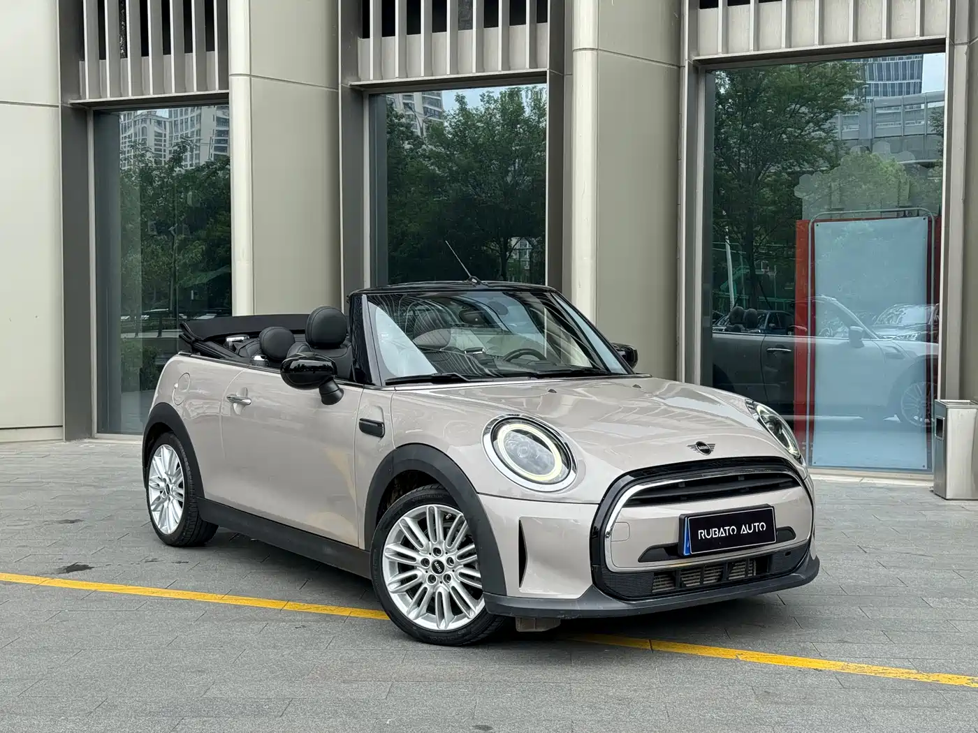MINI 2022 1.5T COOPER CABRIO Classic фото 2