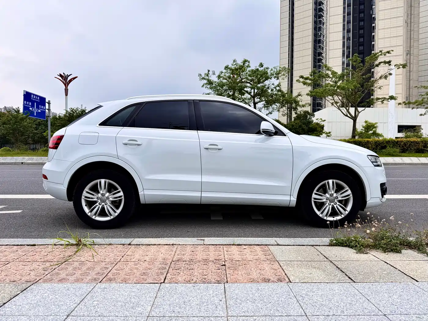 Audi Q3 2015 35 TFSI quattro Technology фото 6