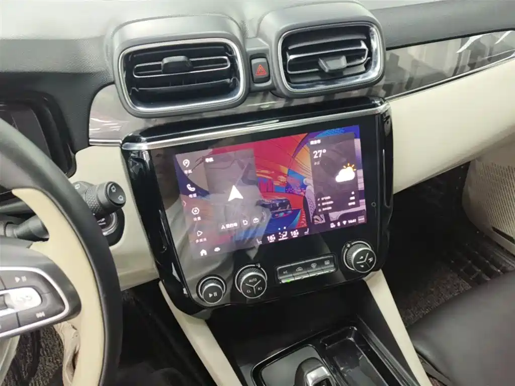 Lynk & Co 02 2018 Model 1.5T DCT 2WD Yao Pro Edition China V фото 13