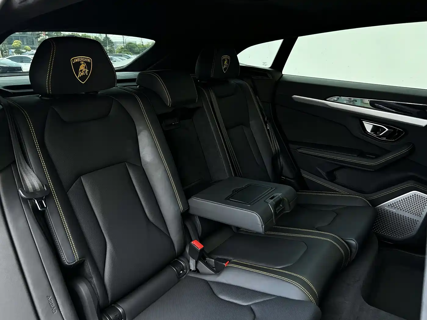Lamborghini Urus 2023 4.0T V8 S фото 8