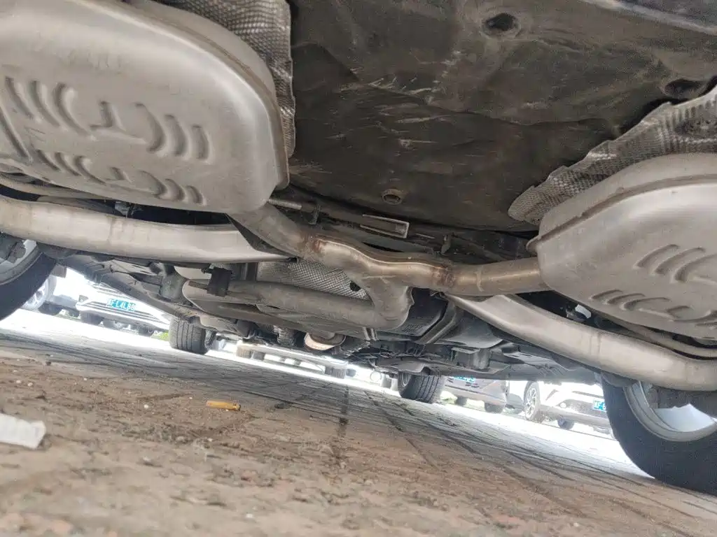 Roewe 950 2015 2012 2.0L Comfort Edition