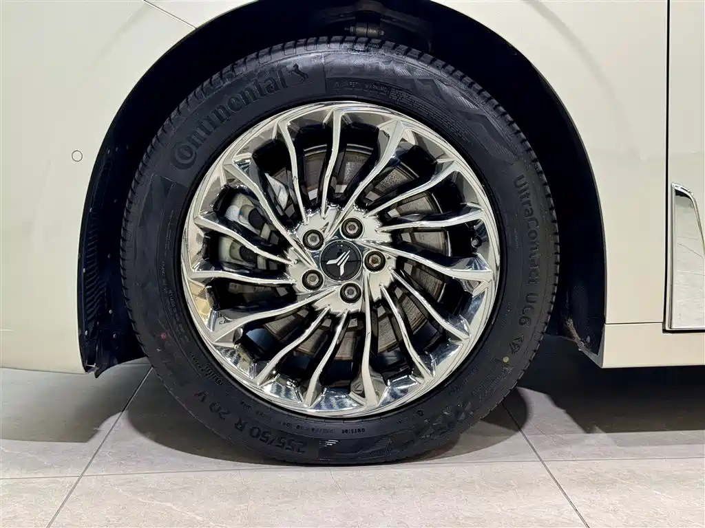 Voyah Auto Voyah Dreamer 2022 Low-carbon Dream+Smart Package фото 10