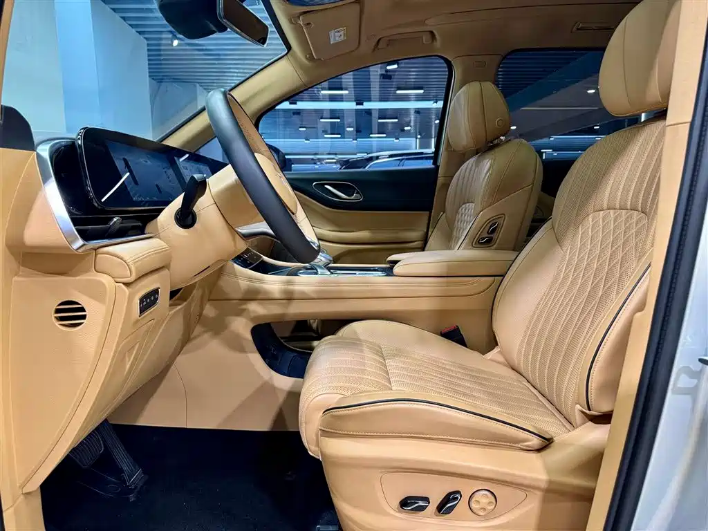 Voyah Auto Voyah Dreamer 2022 Low-carbon Dream+Smart Package фото 17