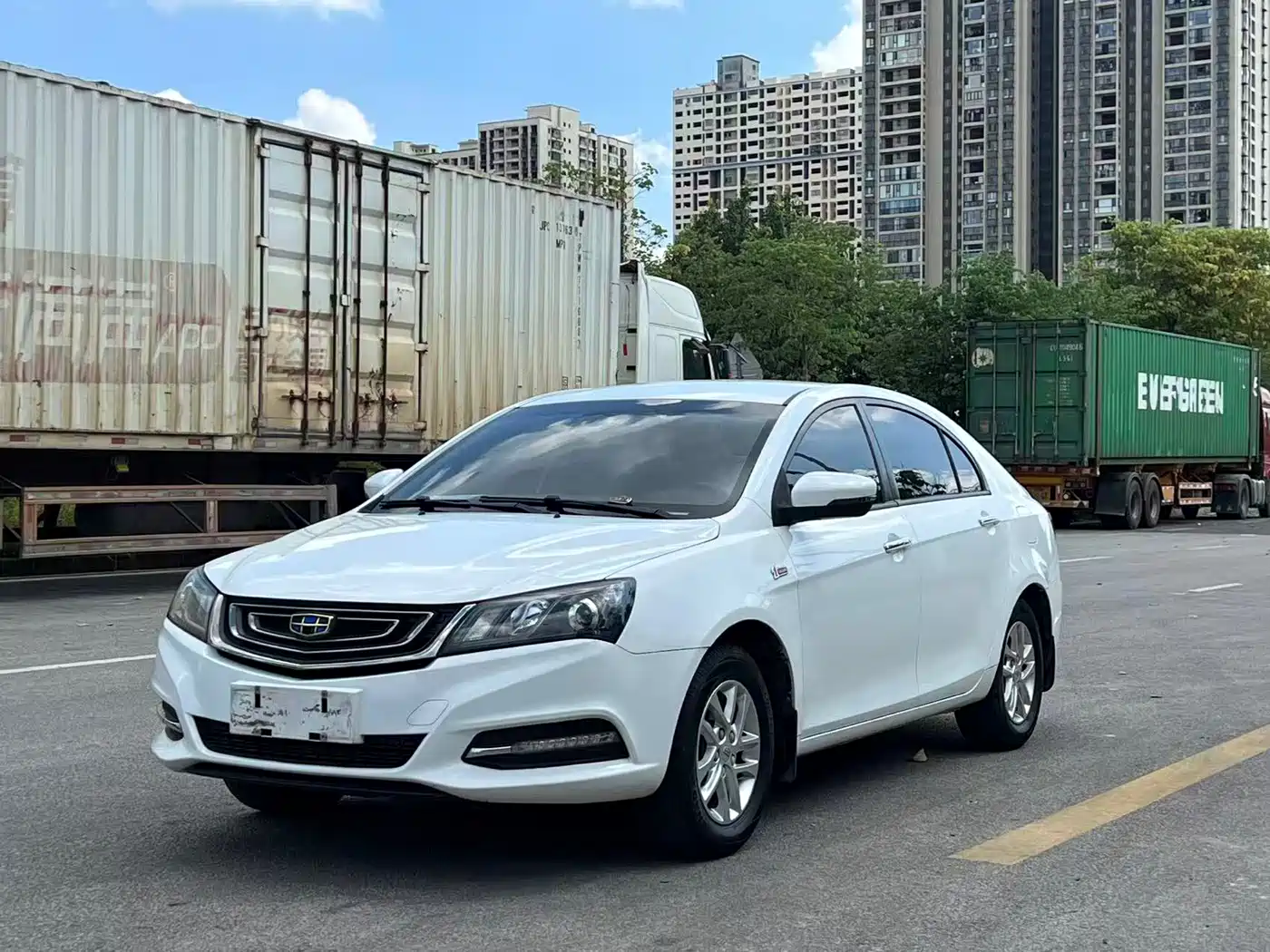 Geely Emgrand 2017 — пригон из Китая