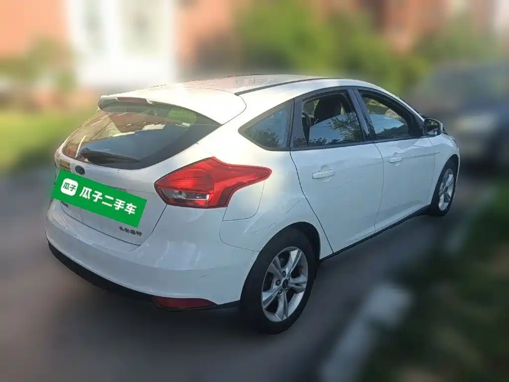 Фото 5 - Ford Focus