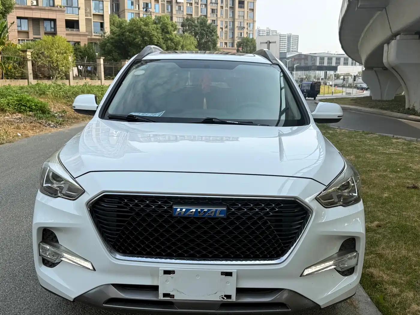 Photo 2 - Haval M6
