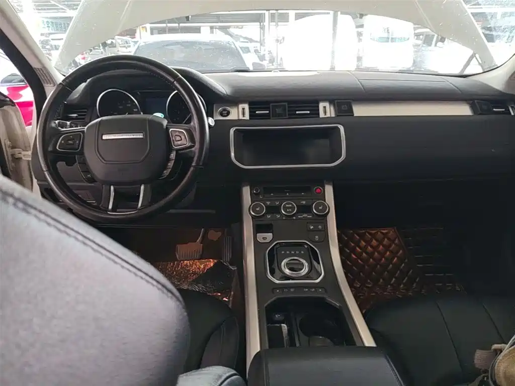 Land Rover Range Rover Evoque 2018 240PS SE Smart Edition фото 10