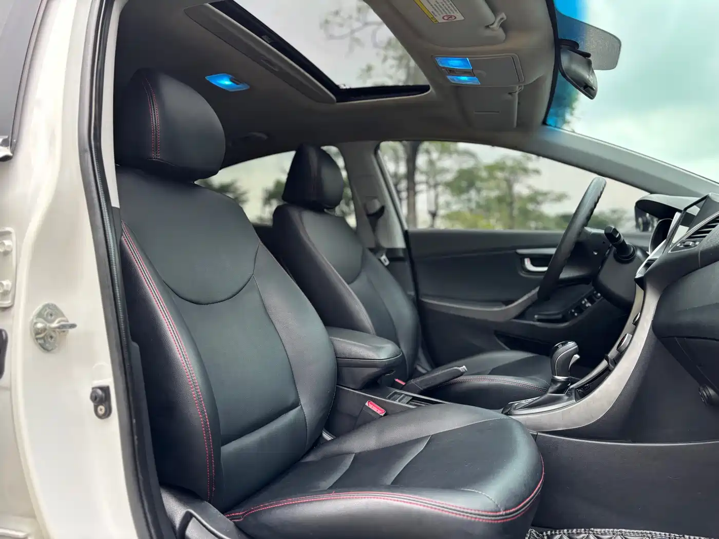 Hyundai Langdong 2015 1.6L Auto Premium фото 12