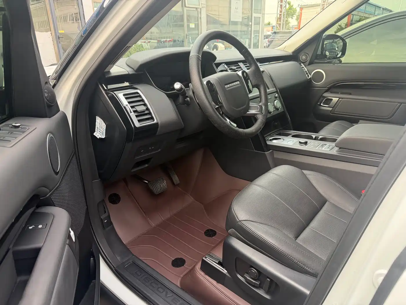 Фото 7 - Land Rover Discovery