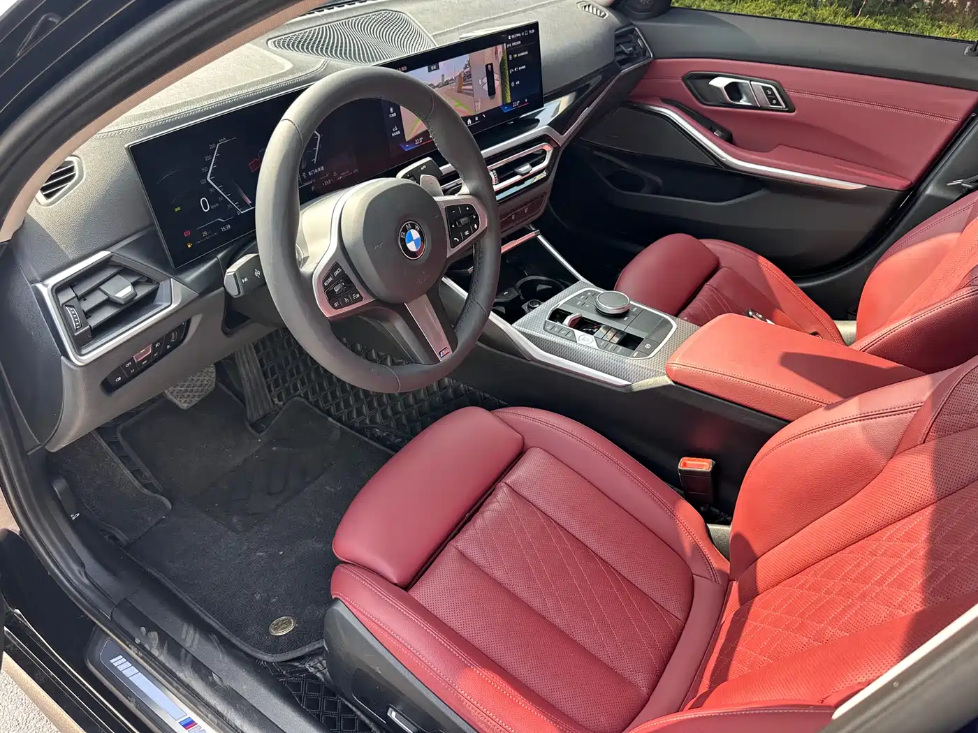 BMW 3 Series 2024 325Li M Sport Shadowline Package фото 4