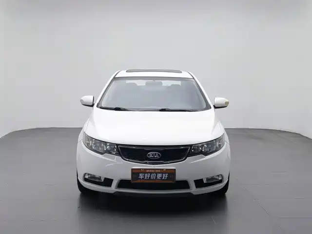 Kia Forte 2012 1.6L AT Premium Commemorative Edition — фото 3