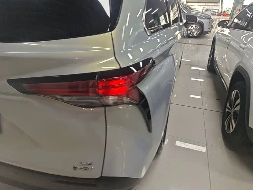 Toyota Sienna 2026 2026 Model 2.5L Hybrid 2WD Comfort Edition