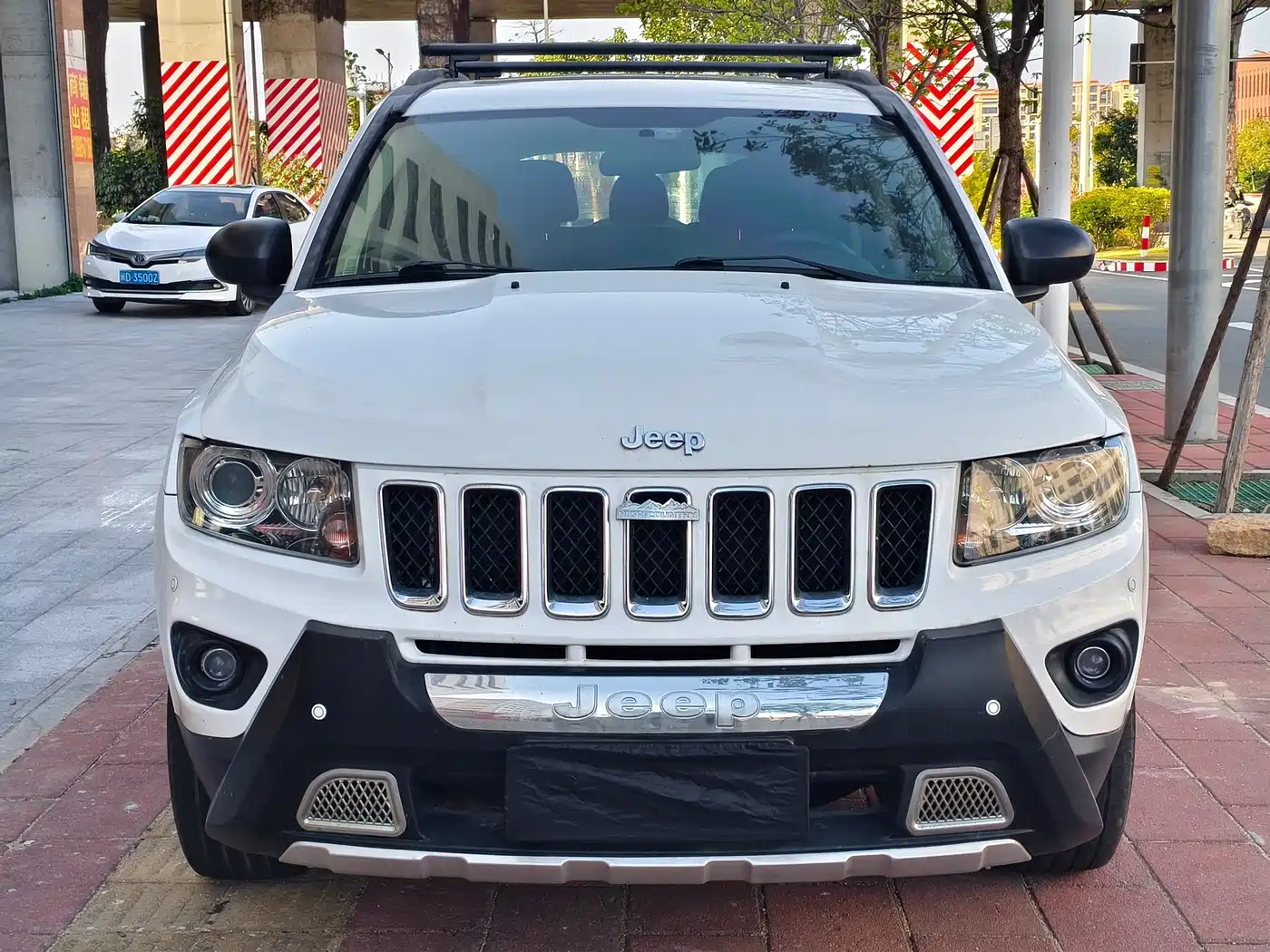Jeep Compass (Import) 2015 2015 2.0L 2WD Sport