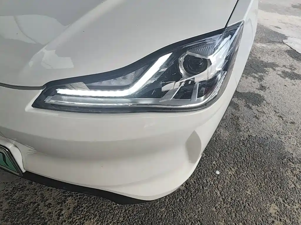 Nezha Auto Nezha V 2021 2021 Standard Range Entertainment Upgrade