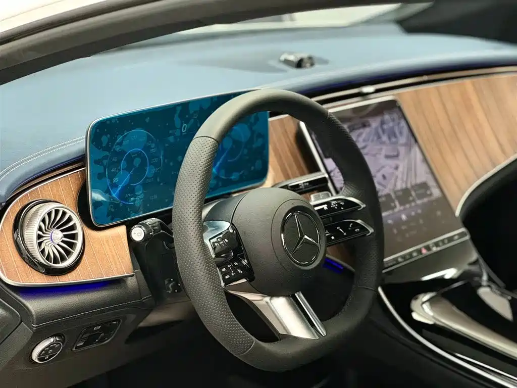 Mercedes-Benz EQE 2025 500 4MATIC Pioneer фото 7