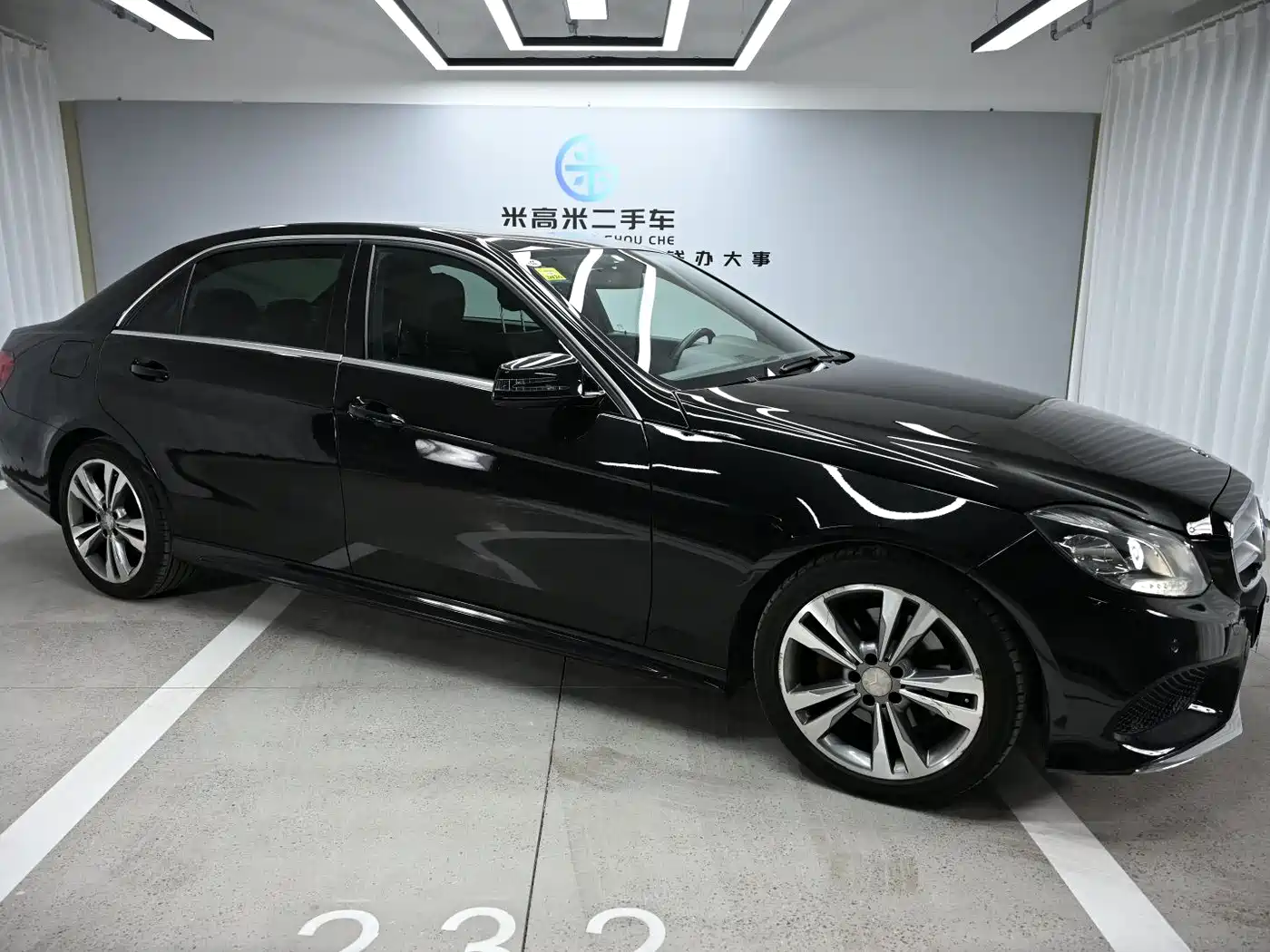 Mercedes-Benz E-Class 2014 E 300 L Sport фото 5