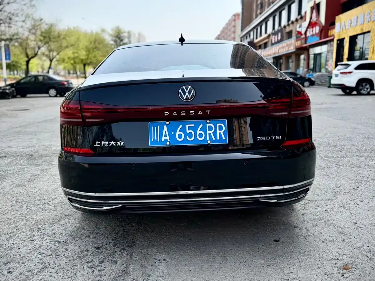 Volkswagen Passat 2022 280TSI Business Edition фото 5