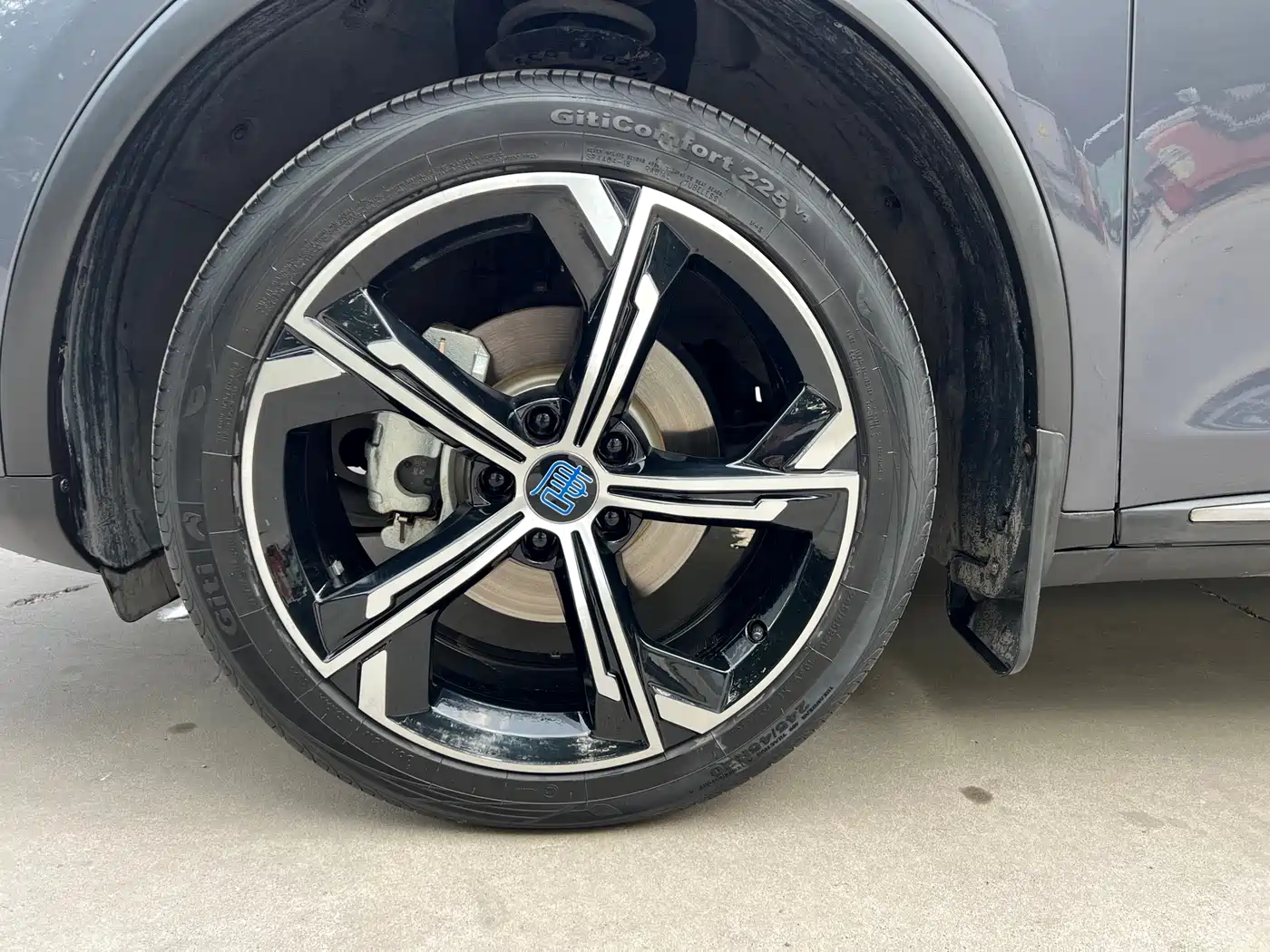 BYD Tang New Energy 2021 DM-i 112KM Premium фото 11