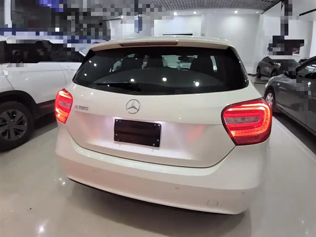 Mercedes-Benz A-Class (Import) 2015 A 180 фото 6
