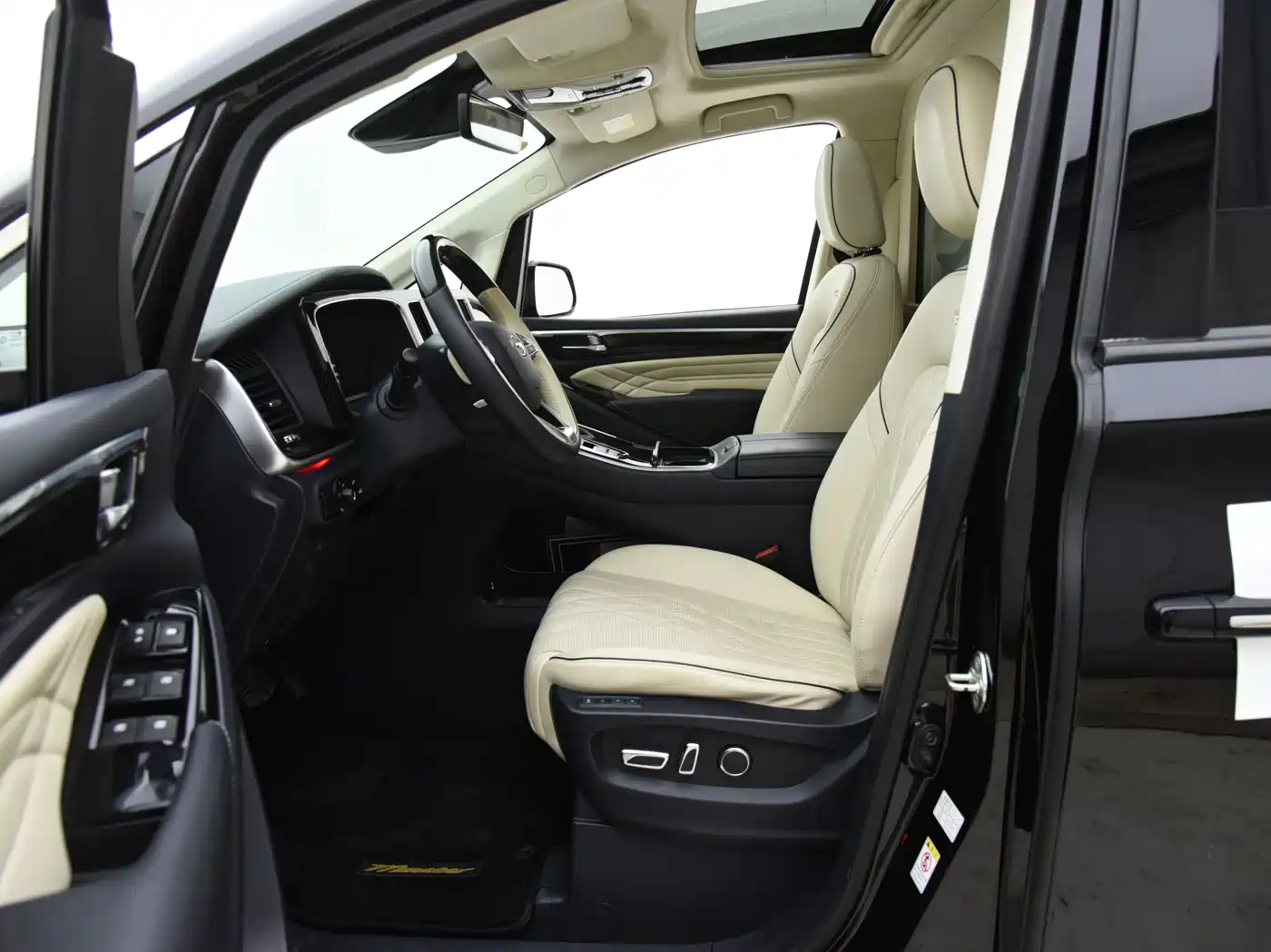 GAC Trumpchi Trumpchi M8 2021 Master Series 390T 4-Seat Premium Edition фото 8