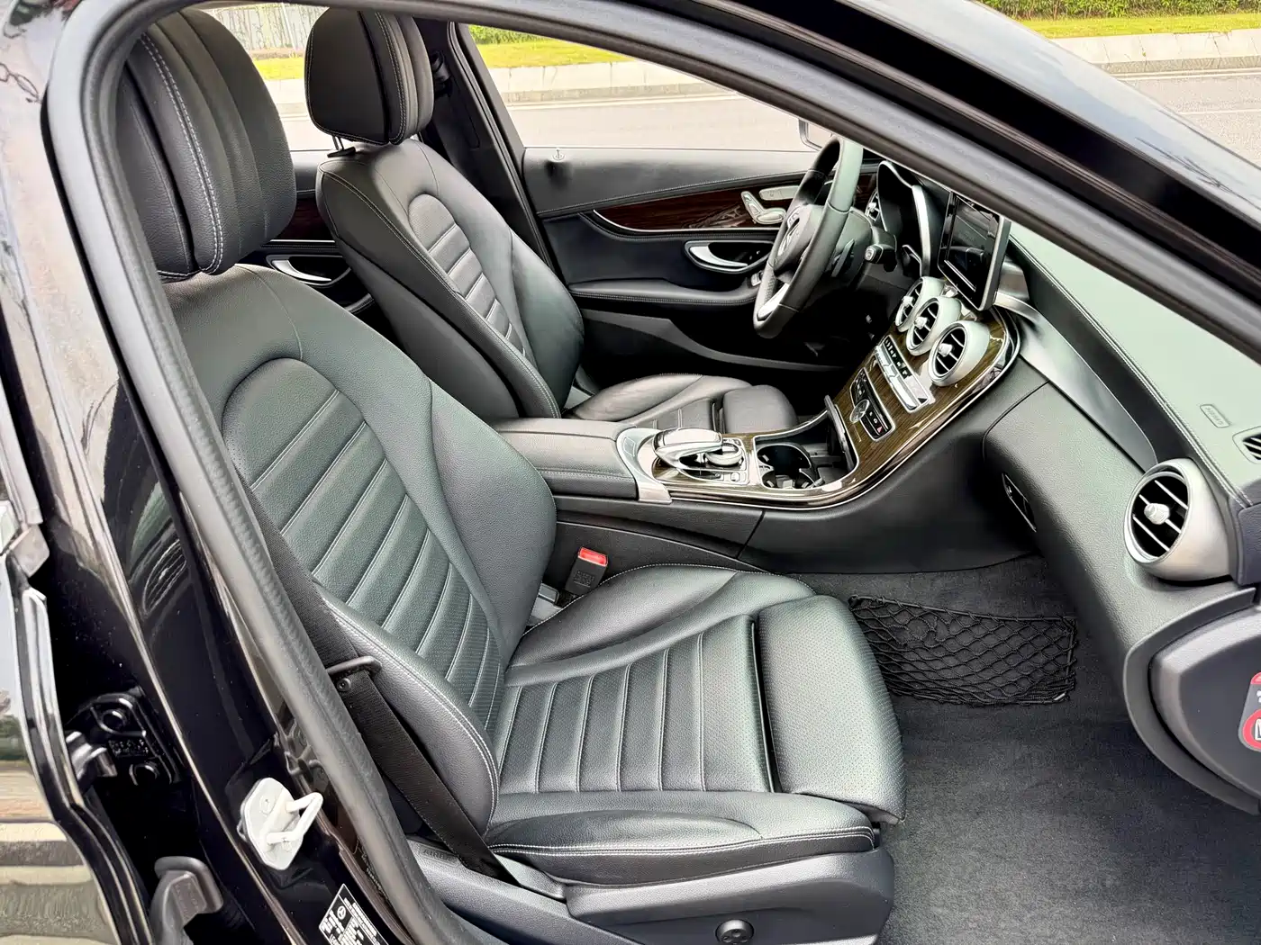 Mercedes-Benz C-Class 2015 Facelift C 200 L фото 8