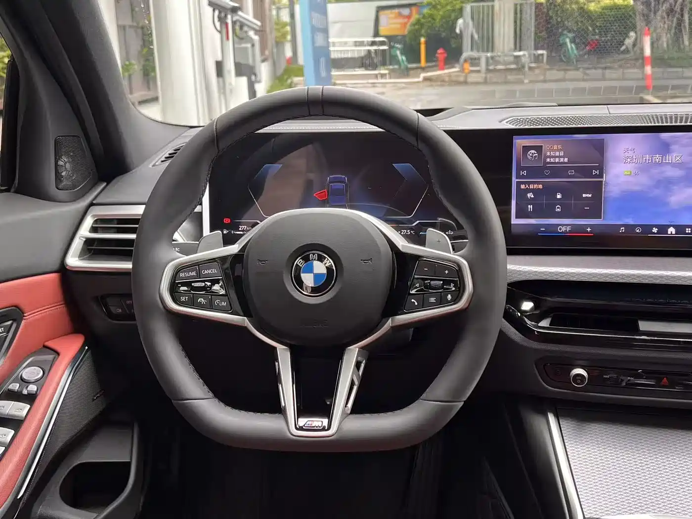 BMW 3 Series 2025 330i M Sport Night Edition фото 17