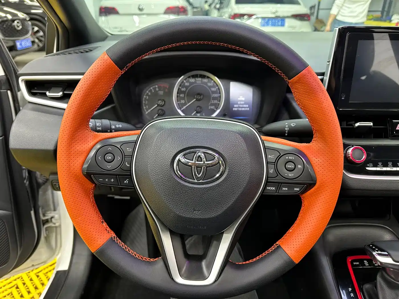Toyota Levin 2022 185T CVT Luxury Edition фото 9