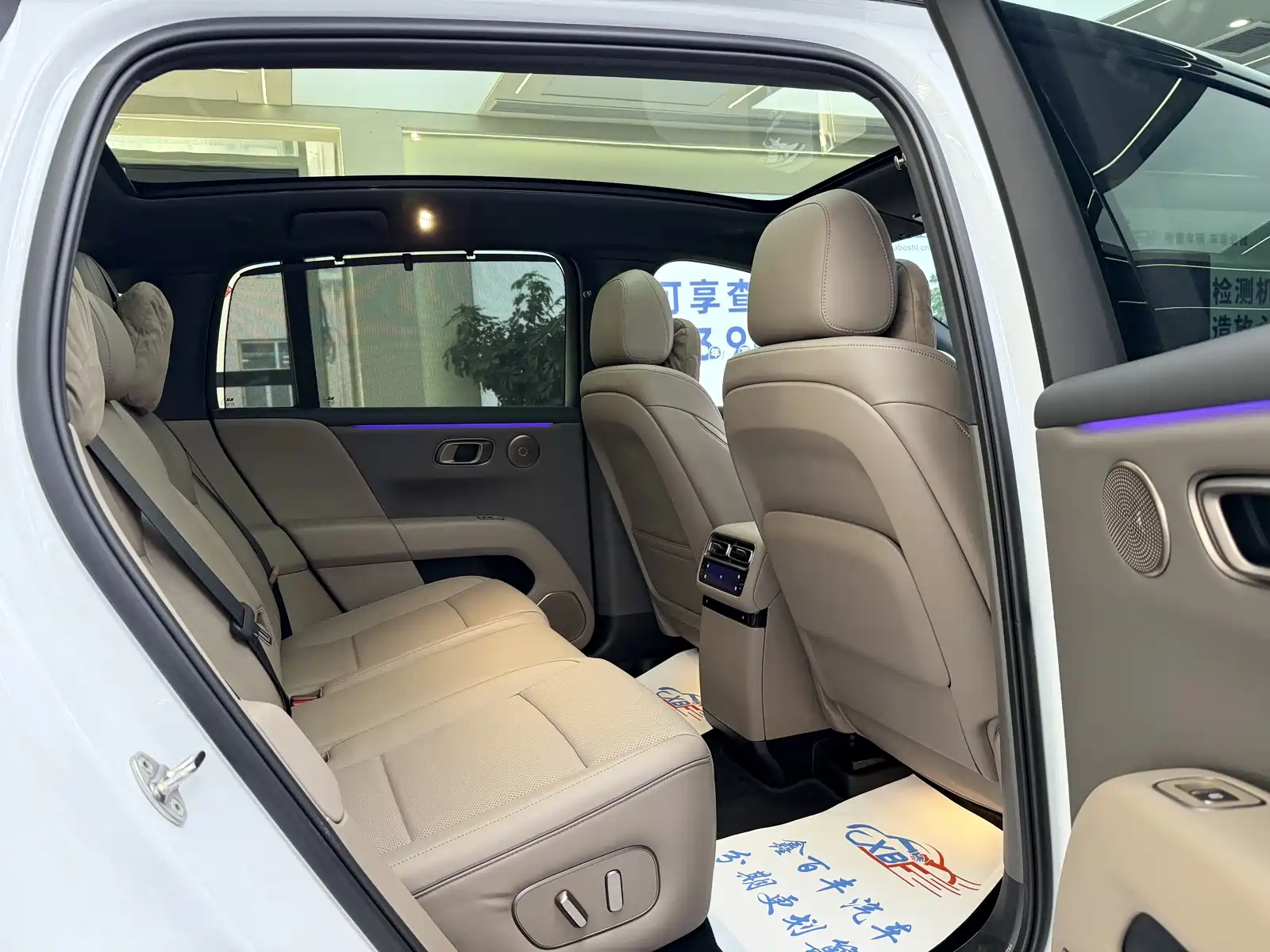 Фото 7 - Li Auto i6