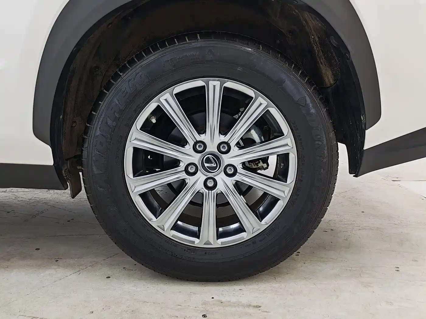 Lexus NX 2020 200 FWD Sharp Edition China V фото 16