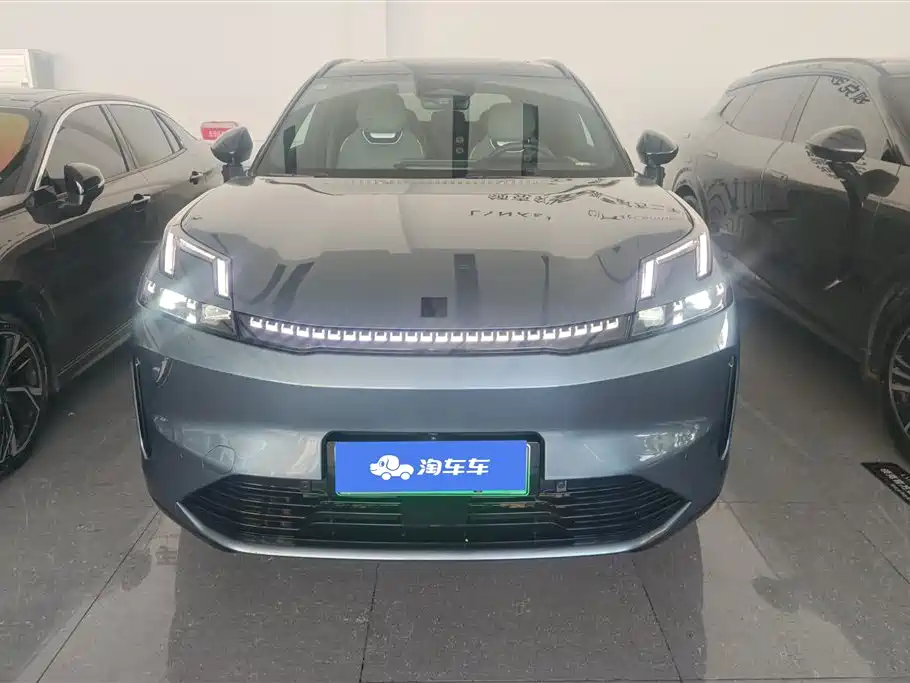 Lynk & Co 08 EM-P 2025 220km AWD Performance Halo фото 2