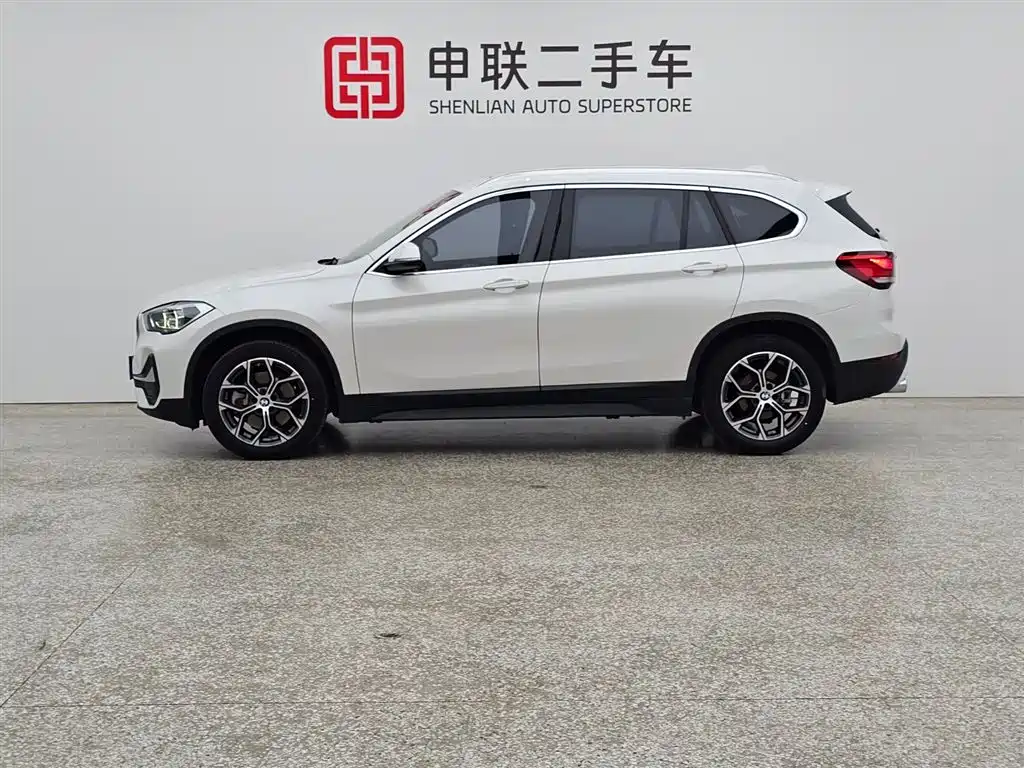 BMW X1 2021 sDrive25Li Leading фото 14