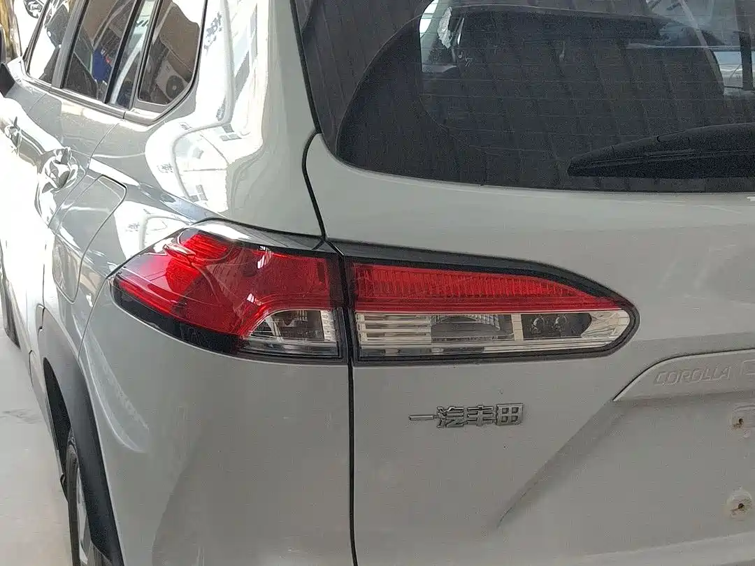 Toyota Corolla Cross 2022 2.0L Pioneer Edition фото 7