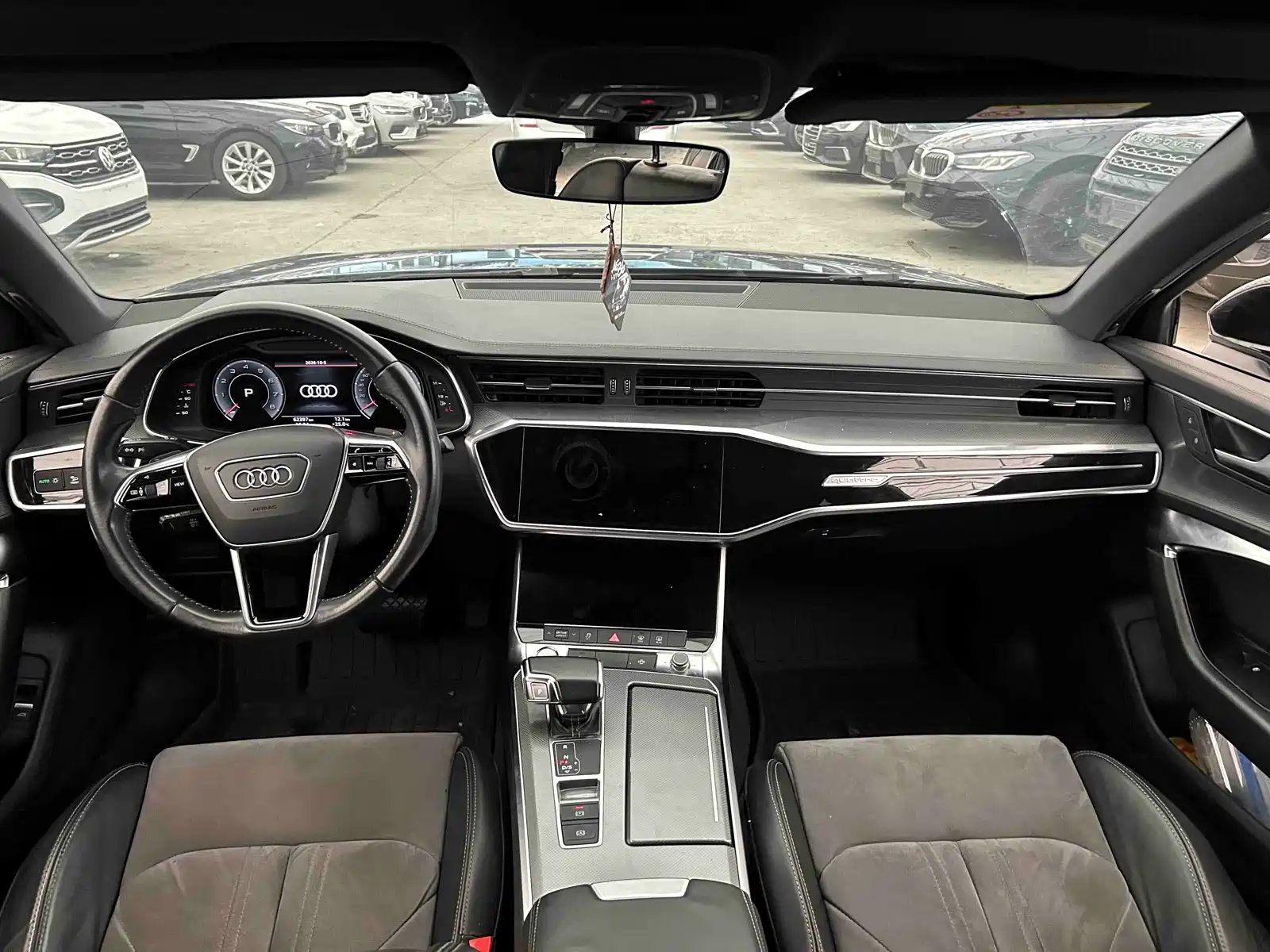 Фото 6 - Audi A6L