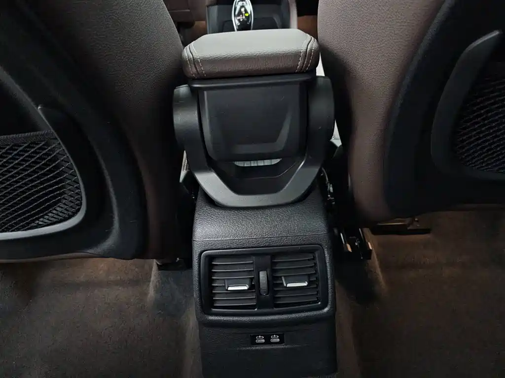 BMW X1 2021 sDrive25Li Leading фото 10