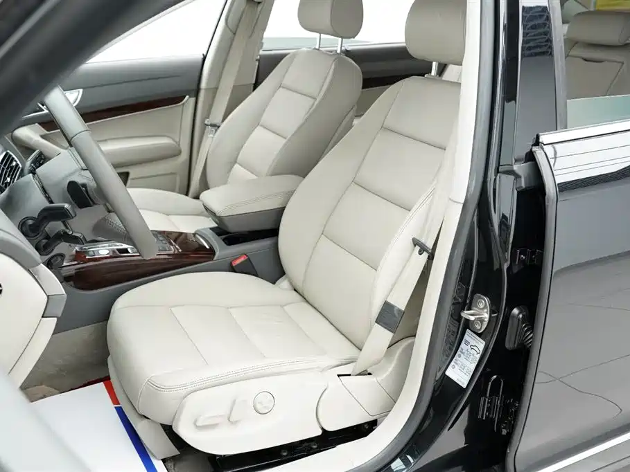 Audi A6L 2011 3.0 TFSI quattro Luxury фото 9