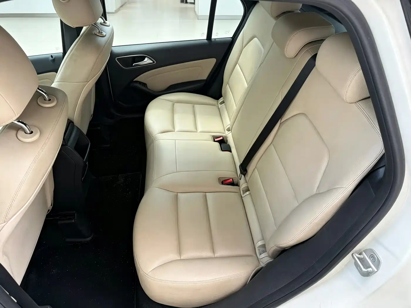 Mercedes-Benz B-Class 2013 2012 B 180