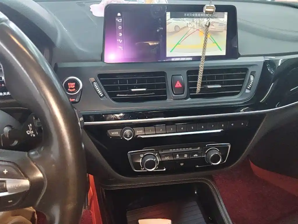BMW 1 Series 2019 118i M Sport Package фото 13