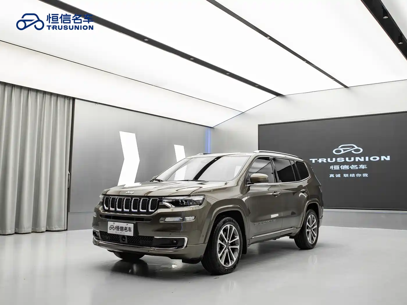 JEEP GRAND COMMANDER
