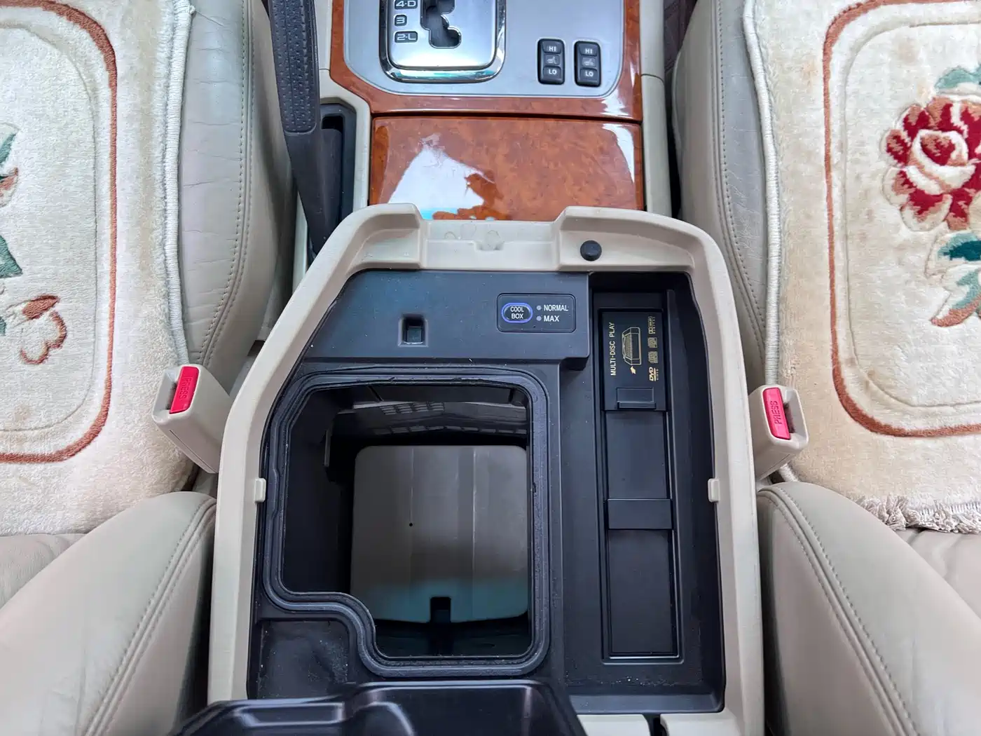 Toyota Land Cruiser 2005 Model 4.7L Automatic VX-R Luxury DVD Edition фото 26