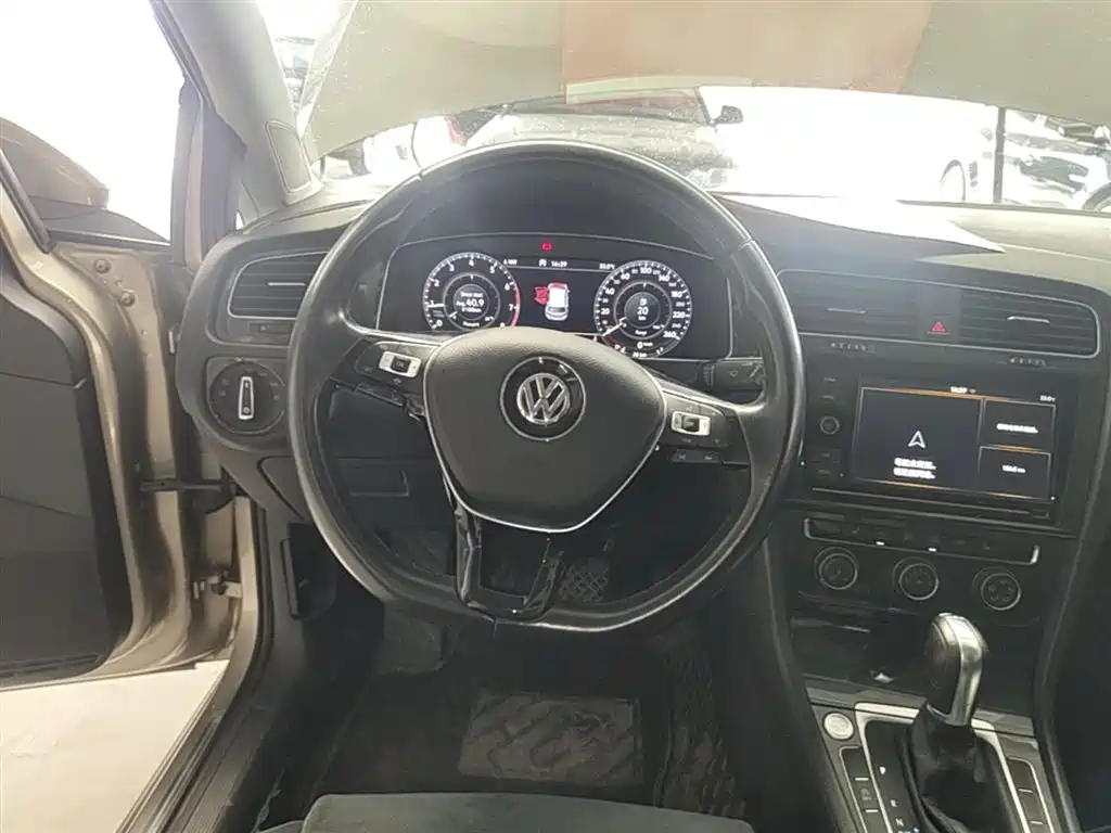 Volkswagen Golf 2019 280TSI DSG Luxury China VI фото 11