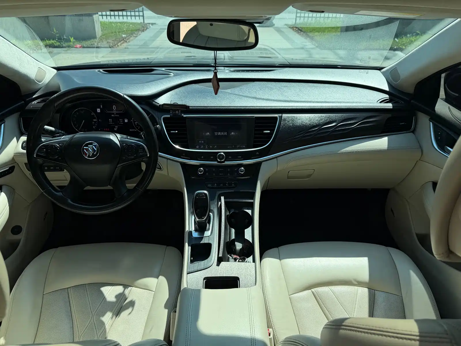 Фото 8 - Buick LaCrosse