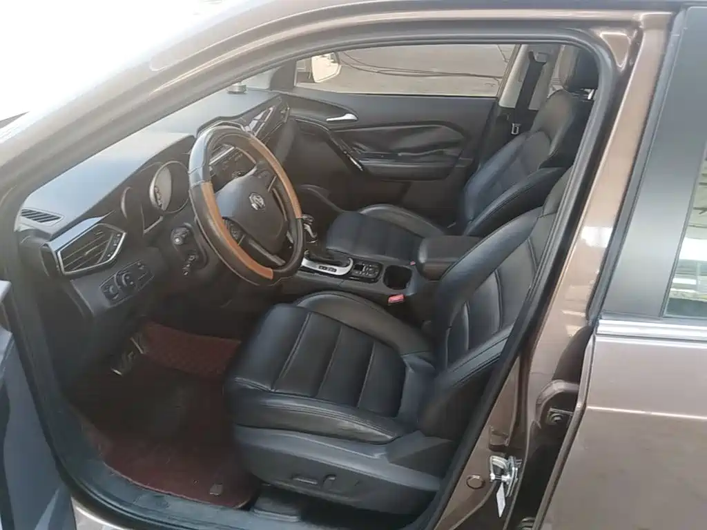 MG Roewe RX5 2015 2015 2.0TGI TST 4WD Flagship Edition