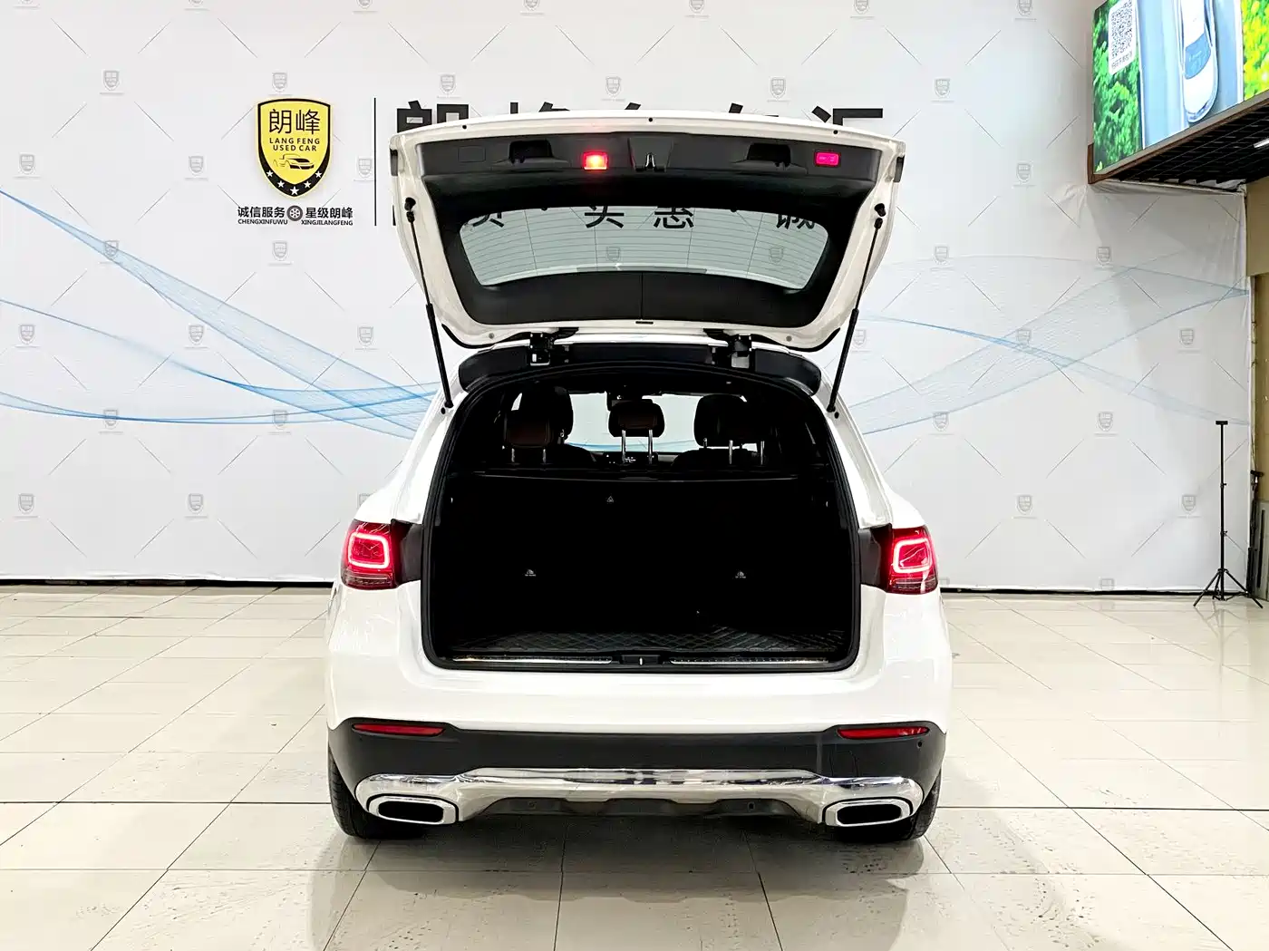 Mercedes-Benz GLC 2021 GLC 260 L 4MATIC Sporty фото 8