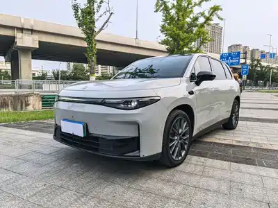 Leapmotor C10