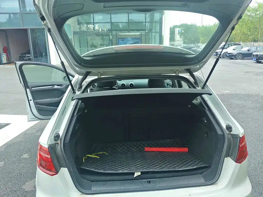 Фото 5 - Audi A3